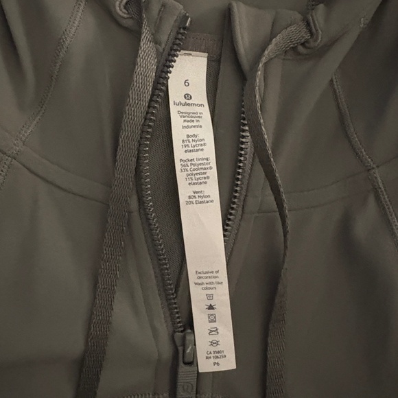 Lululemon Hooded Define Jacket! - Picture 6 of 8